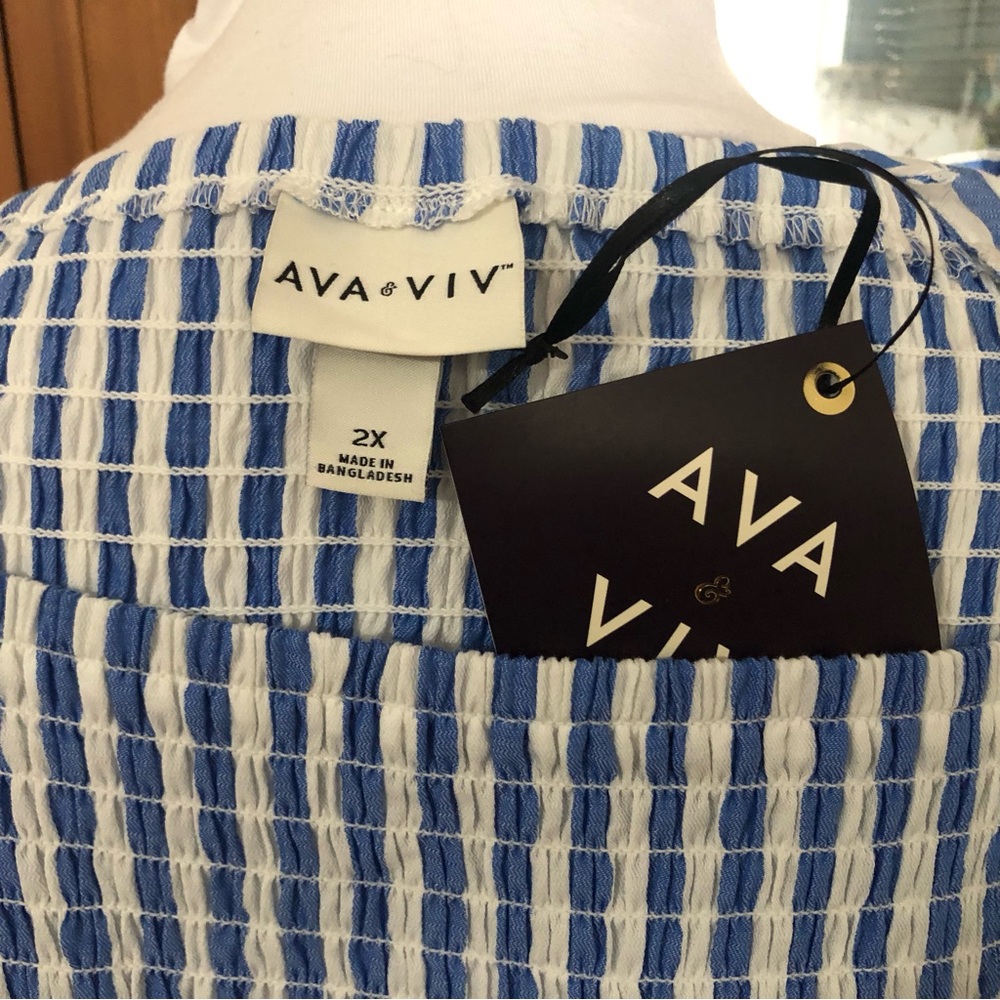 👗NWT Ava & Vic Smocked Square-Neck Dress - Picture 6 of 7
